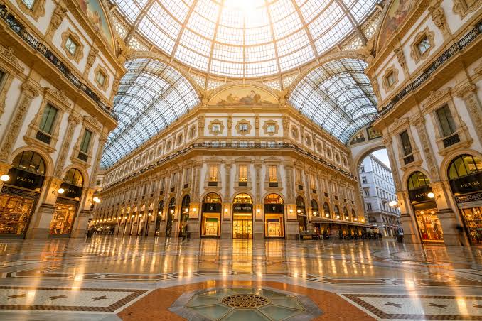Milan – Fashion, Design, and Historic Grandeur